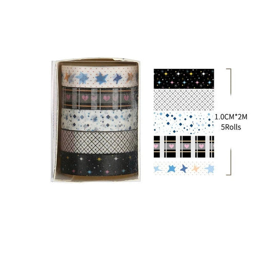 Set of washi tape rolls with decorative patterns in a packaging box, showing dimensions and product code.